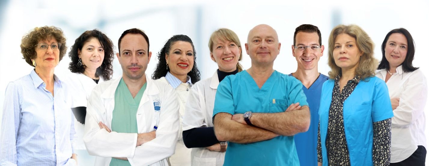 צוות רופאי המרפאה